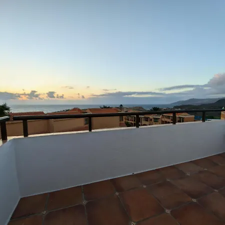 Istmo - Quiet, Cosy With Panorama Sunset 아파트 *